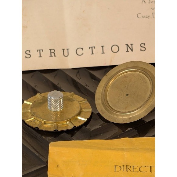 Vintage Crazy Daisy Winder Handweaving Tool with Instructions Ralph C Springer - Picture 2 of 5